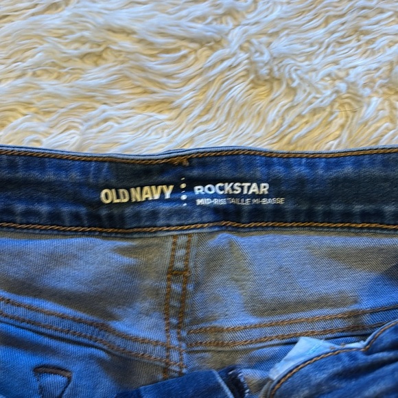 Old Navy Custom Cut Shorts - 12 - Picture 2 of 4